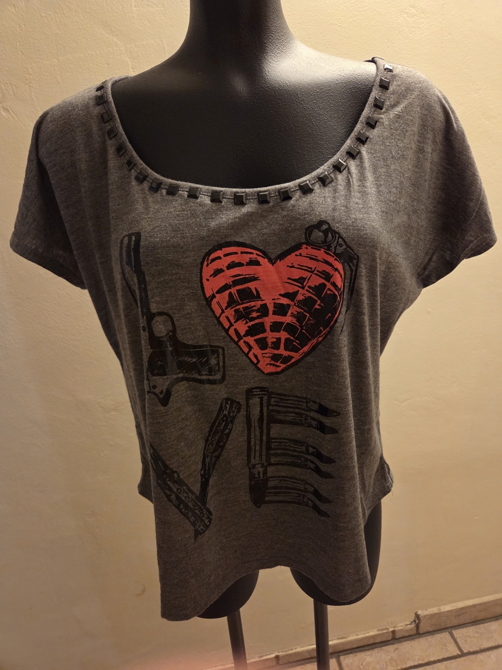 Spencer's Gray Short-Sleeve Graphic Tee with Weapon Graphics